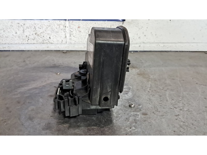 Recambio de cerradura puerta trasera derecha para bmw serie 3 berlina (e90) 330d referencia OEM IAM   