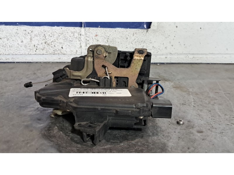 Recambio de cerradura puerta delantera izquierda para skoda octavia combi (1u5) ambiente referencia OEM IAM   