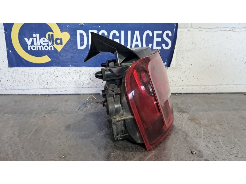 Recambio de piloto trasero izquierdo para citroen c4 cactus feel referencia OEM IAM   