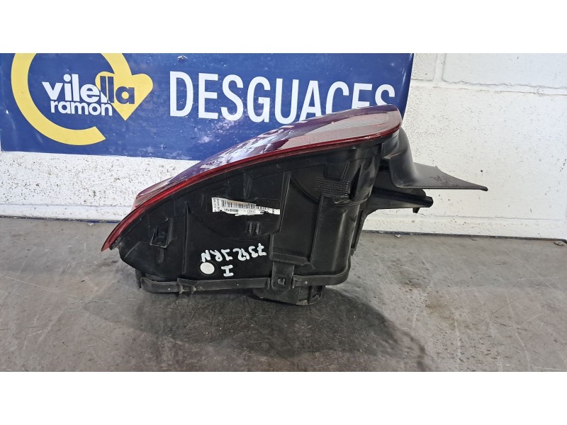 Recambio de piloto trasero izquierdo para citroen c4 cactus feel referencia OEM IAM   