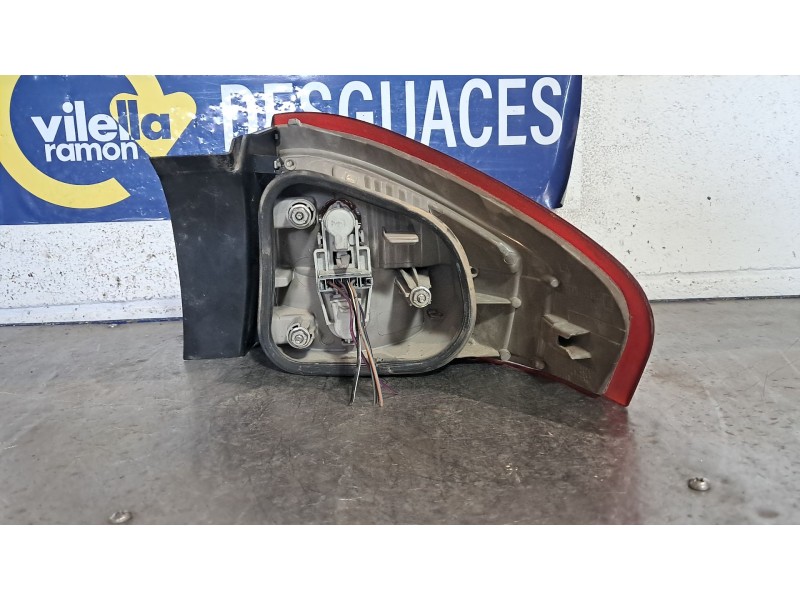 Recambio de piloto trasero izquierdo para ford mondeo ber. (ca2) ambiente referencia OEM IAM   