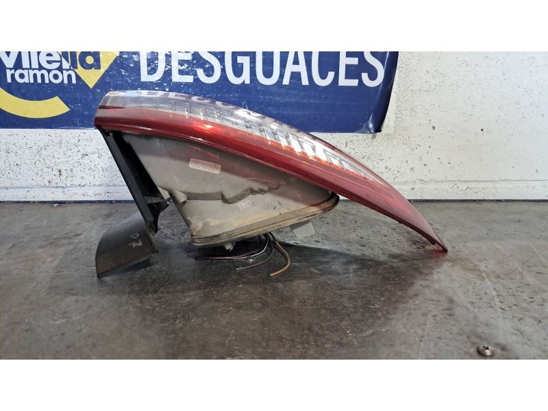 Recambio de piloto trasero izquierdo para ford mondeo ber. (ca2) ambiente referencia OEM IAM   