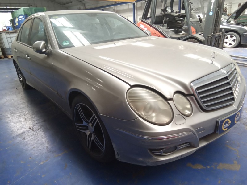 mercedes clase e (w211) berlina del año 2013