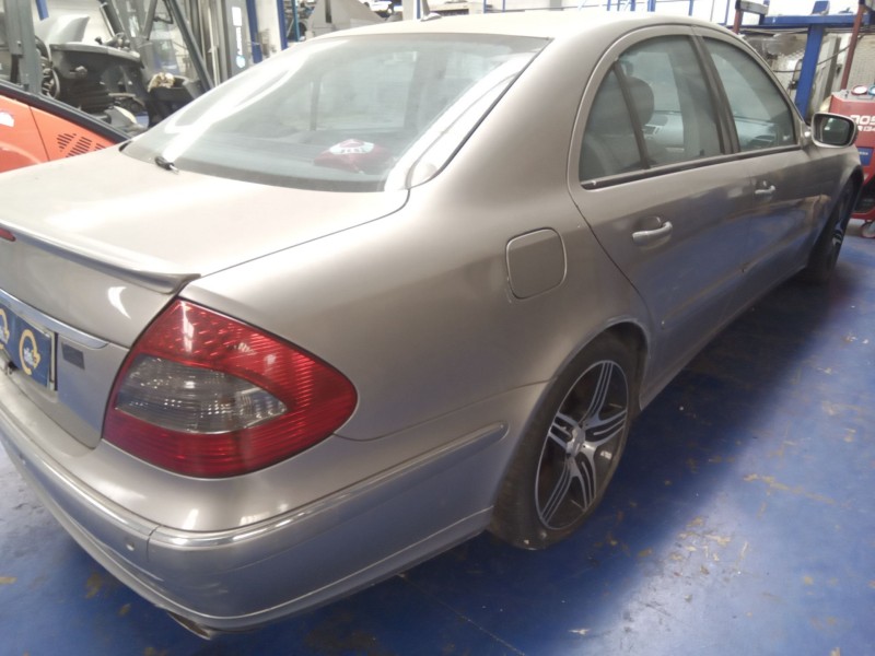 mercedes clase e (w211) berlina del año 2013