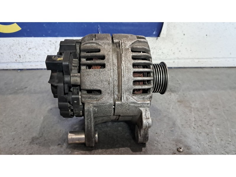 Recambio de alternador para volkswagen touran (1t1) 1.6 16v fsi referencia OEM IAM 03C903021D 0124325128 14V 110A