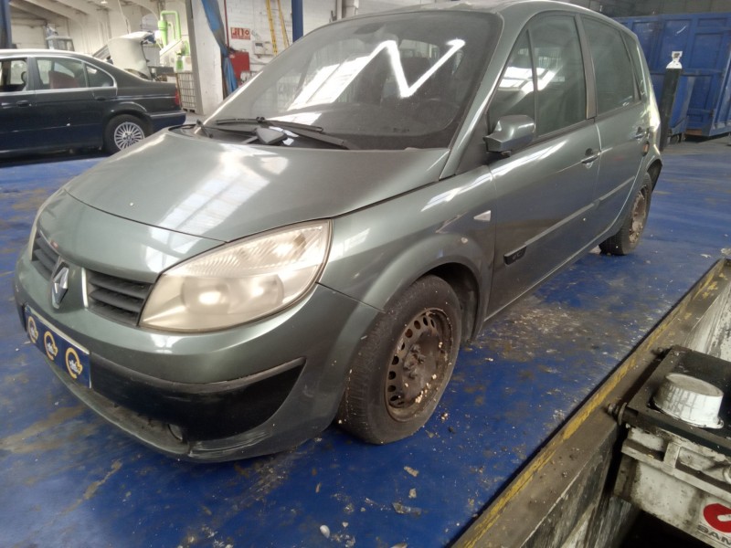 renault scenic ii del año 2004