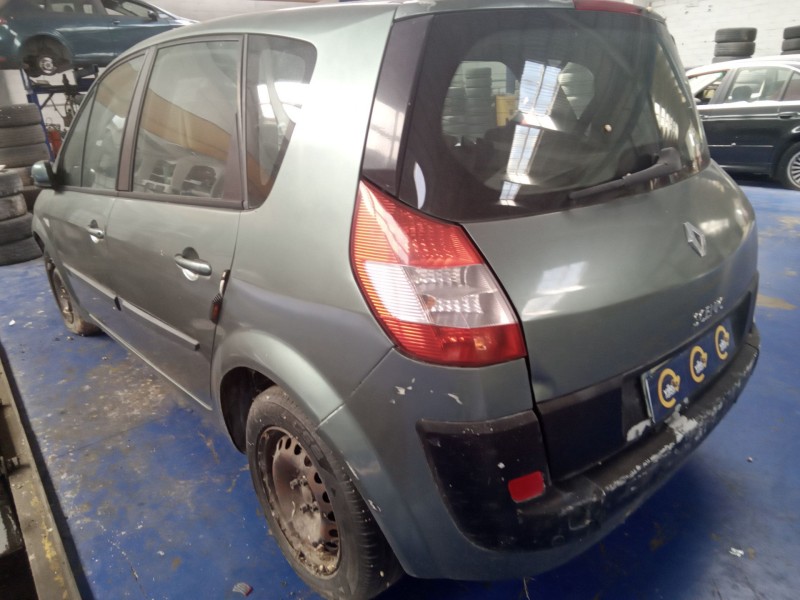 renault scenic ii del año 2004
