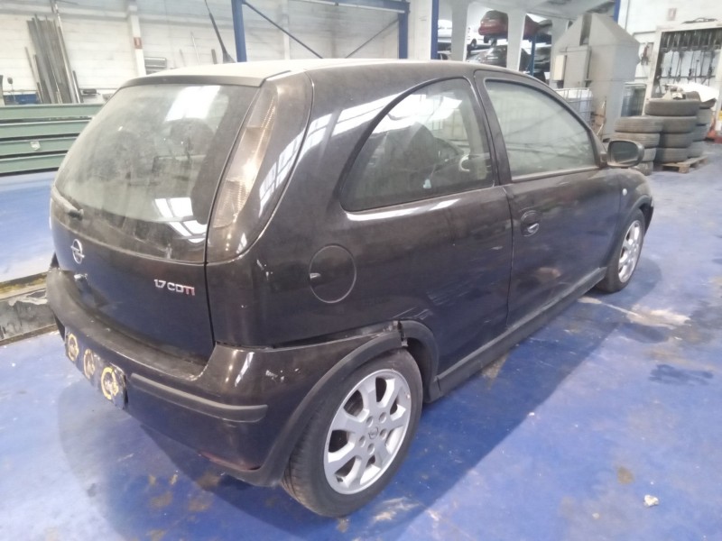 opel corsa c del año 2004