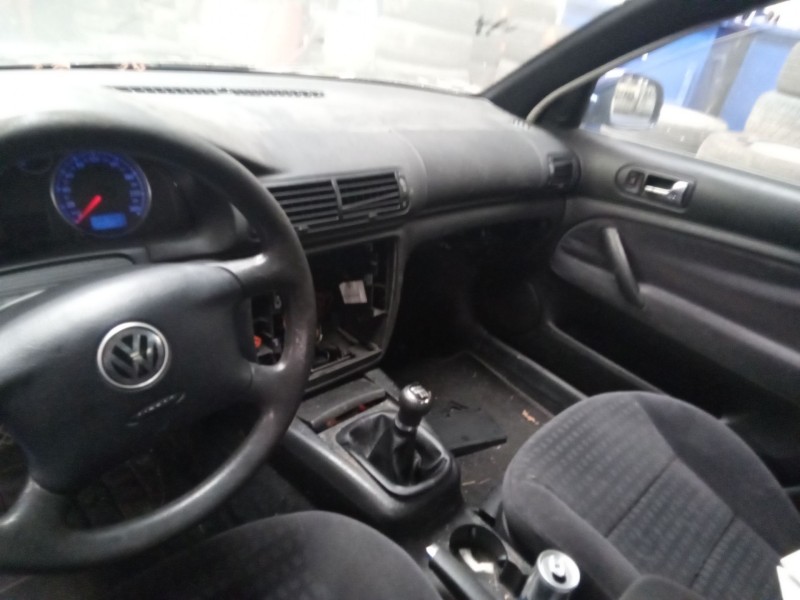 volkswagen passat berlina (3b3) del año 2000