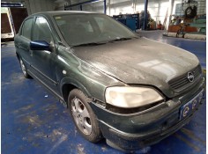 opel astra g berlina del año 2000