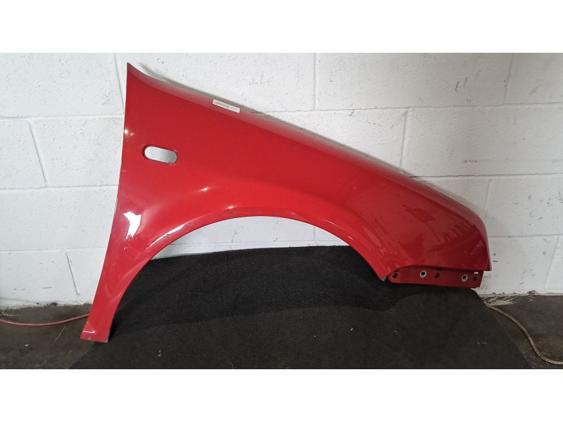 Recambio de aleta delantera derecha para volkswagen golf iv berlina (1j1) 1.6 referencia OEM IAM   