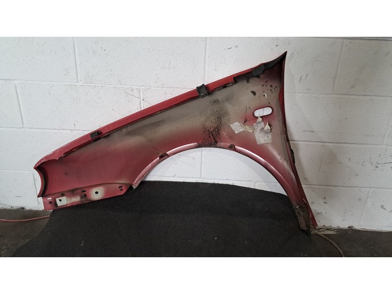 Recambio de aleta delantera derecha para volkswagen golf iv berlina (1j1) 1.6 referencia OEM IAM   