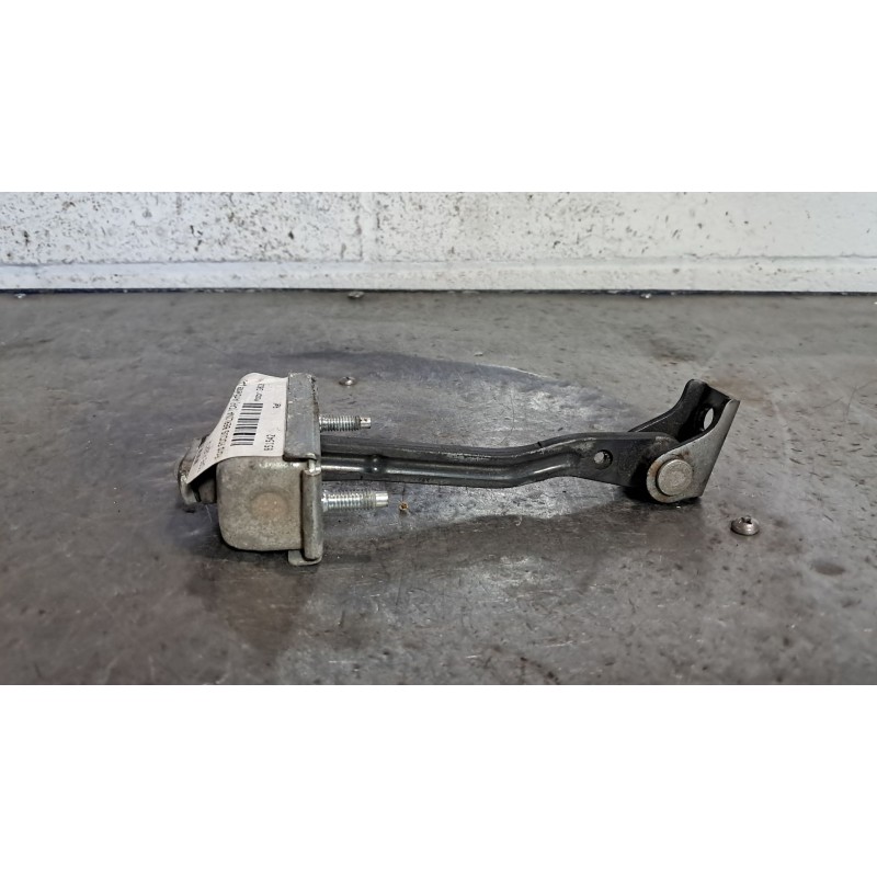 Recambio de tope puerta para ford focus berlina (cap) ambiente (d) | 04.06 - ... ambiente (d) | 04.06 - ... referencia OEM IAM  