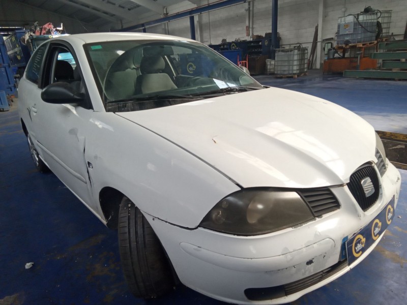 seat ibiza (6l1) del año 2002