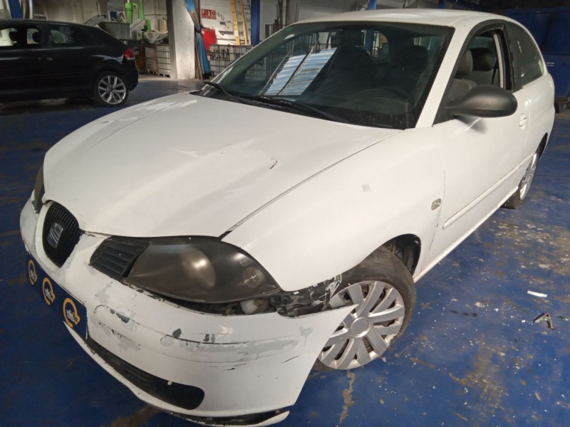 seat ibiza (6l1) del año 2002