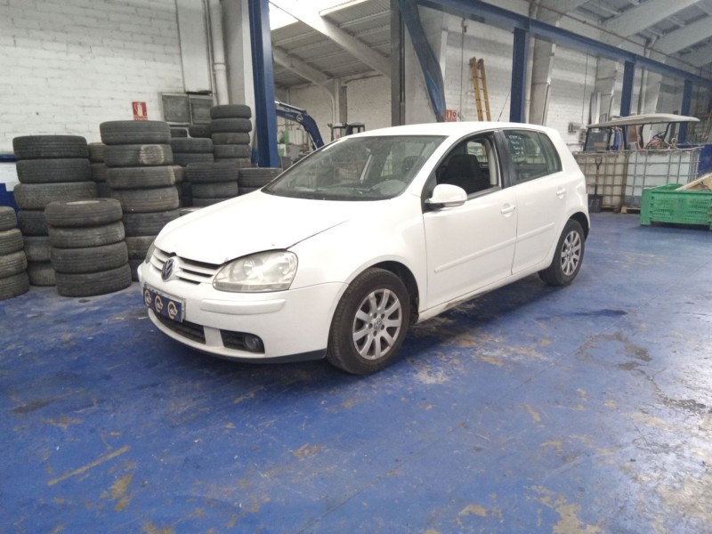 volkswagen golf v berlina (1k1) del año 2006