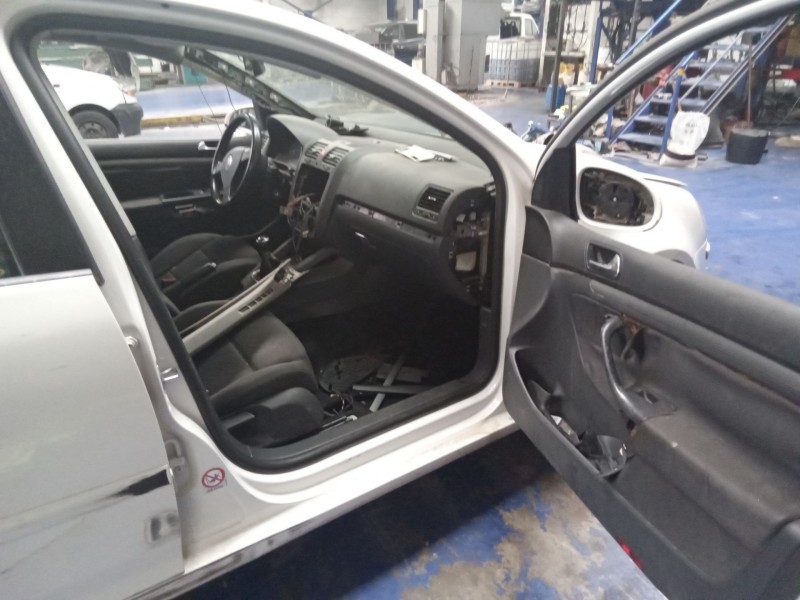 volkswagen golf v berlina (1k1) del año 2006