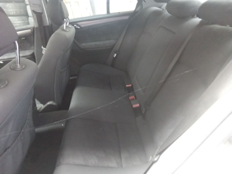 mercedes clase c (w203) berlina del año 2002