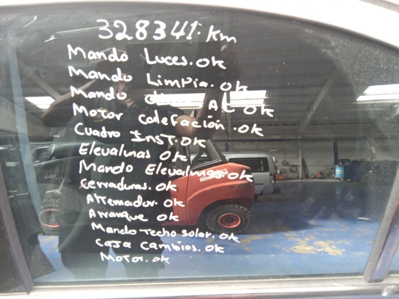 mercedes clase c (w203) berlina del año 2002