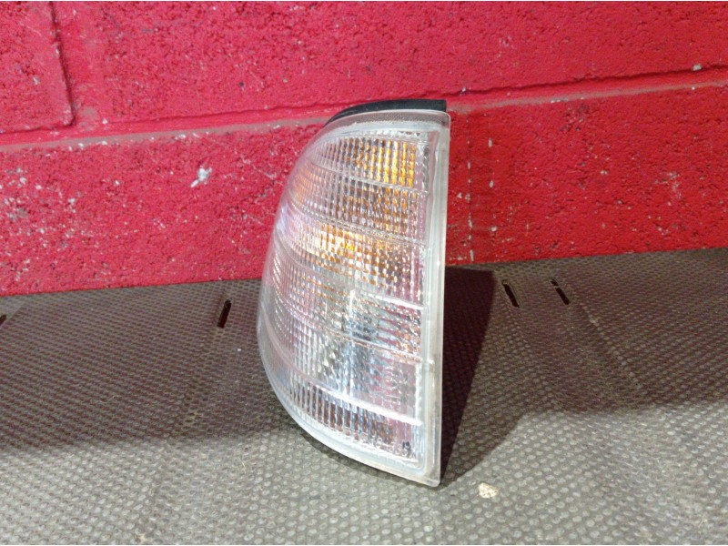 Recambio de piloto delantero derecho para mercedes clase c (w202) berlina 180 (202.018) referencia OEM IAM    Recambio de piloto delantero derecho para mercedes clase c (w202) berlina 180 (202.018) referencia OEM IAM