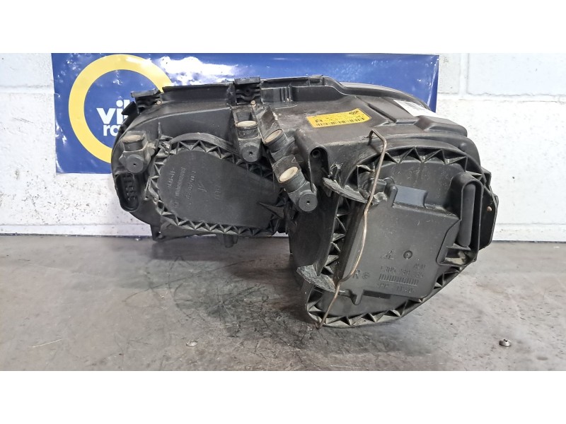Recambio de faro derecho para volkswagen touran (1t1) 2.0 tdi referencia OEM IAM    Recambio de faro derecho para volkswagen touran (1t1) 2.0 tdi referencia OEM IAM