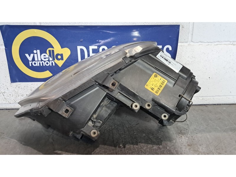 Recambio de faro derecho para volkswagen touran (1t1) 2.0 tdi referencia OEM IAM    Recambio de faro derecho para volkswagen touran (1t1) 2.0 tdi referencia OEM IAM