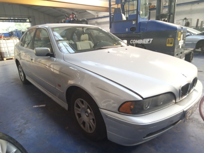 bmw serie 5 berlina (e39) del año 2001