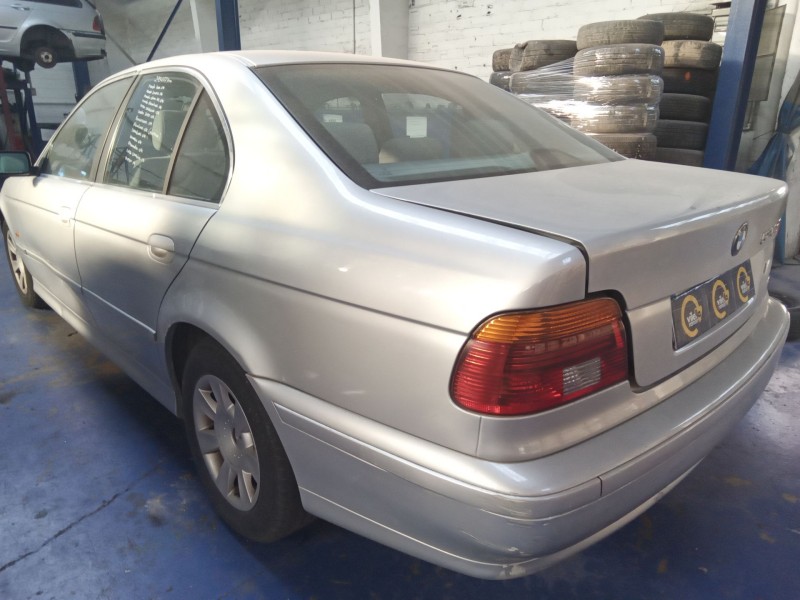 bmw serie 5 berlina (e39) del año 2001