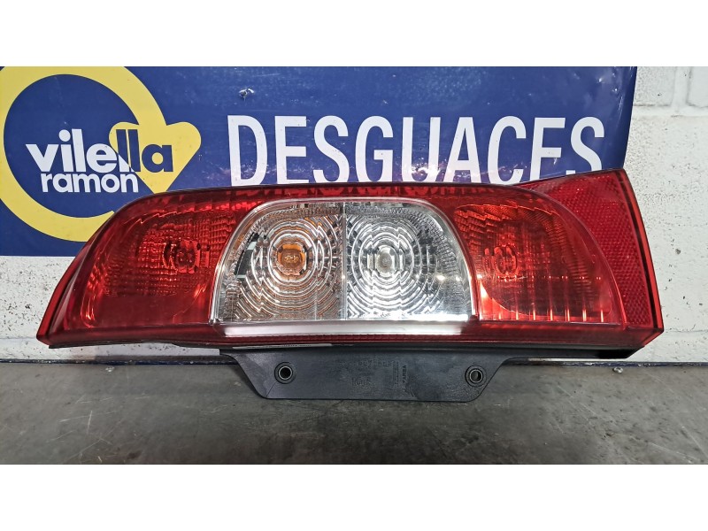 Recambio de piloto trasero derecho para citroen nemo attraction referencia OEM IAM   