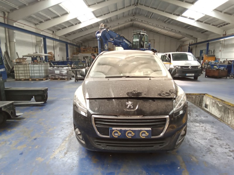 peugeot 5008 del año 2015