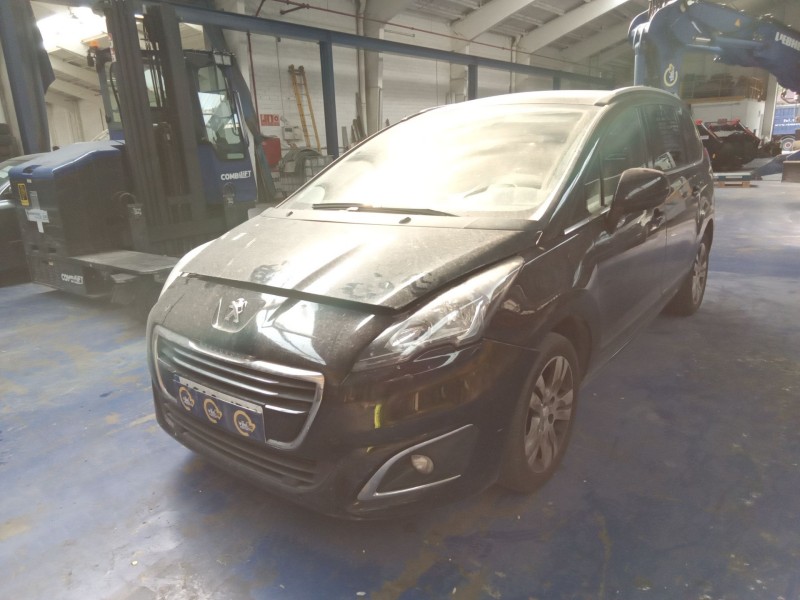 peugeot 5008 del año 2015