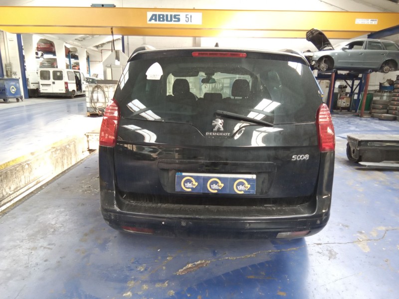 peugeot 5008 del año 2015