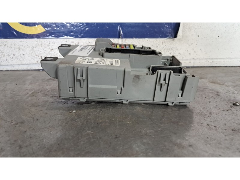 Recambio de caja reles fusibles para citroen nemo attraction referencia OEM IAM 01372879080  