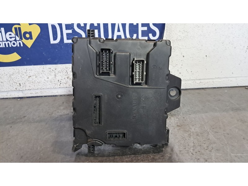 Recambio de centralita bcm para renault kangoo furgón compact professional referencia OEM IAM BCM N2  