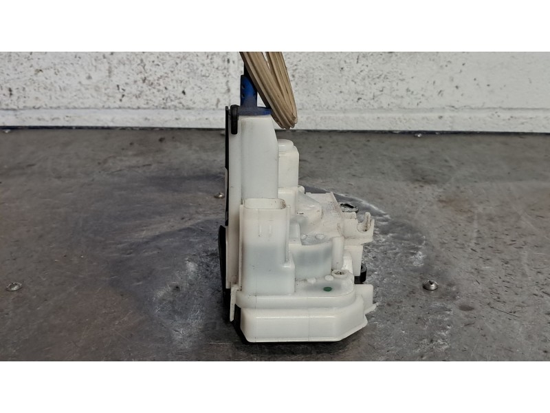 Recambio de cerradura puerta delantera derecha para citroen nemo attraction referencia OEM IAM 1365225080  