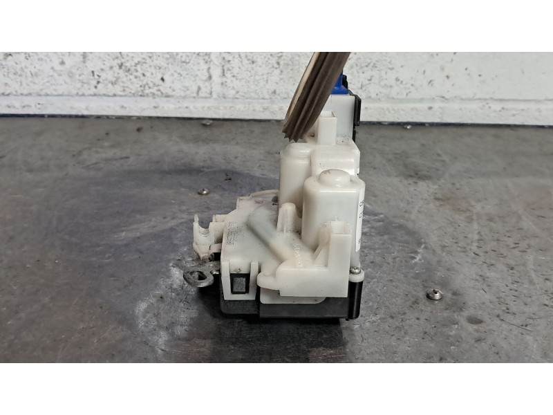 Recambio de cerradura puerta delantera derecha para citroen nemo attraction referencia OEM IAM 1365225080  