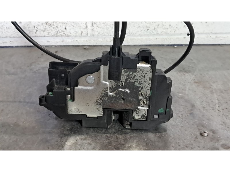 Recambio de cerradura puerta delantera derecha para renault kangoo furgón compact professional referencia OEM IAM   