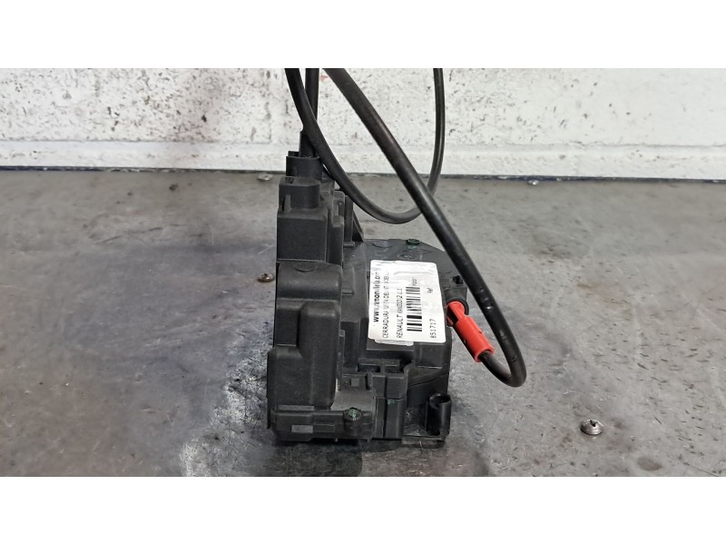 Recambio de cerradura puerta delantera derecha para renault kangoo furgón compact professional referencia OEM IAM   