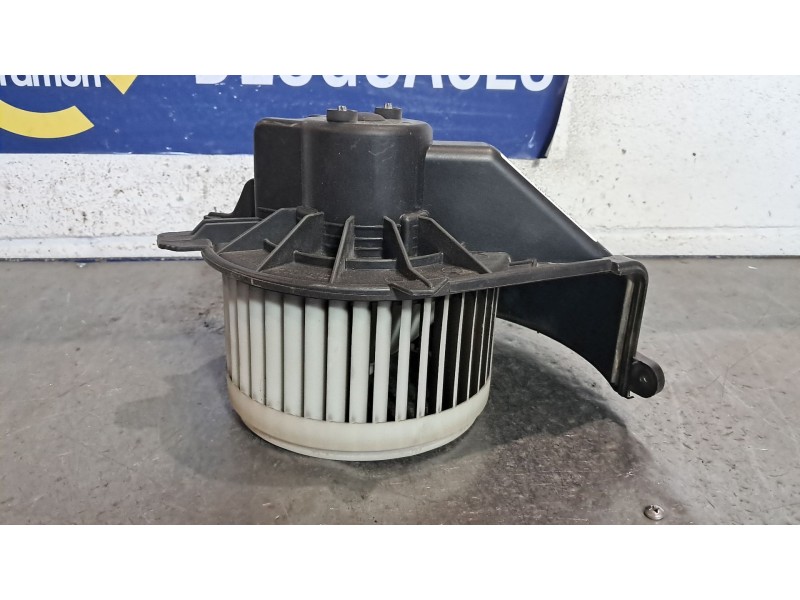 Recambio de motor calefaccion para renault kangoo furgón compact professional referencia OEM IAM 173830100  