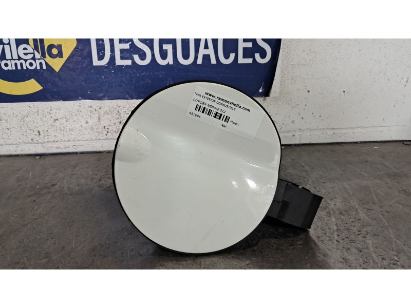 Recambio de tapa exterior combustible para citroen nemo attraction referencia OEM IAM 1353354080  