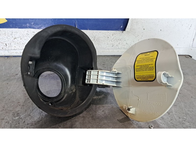 Recambio de tapa exterior combustible para citroen nemo attraction referencia OEM IAM 1353354080  