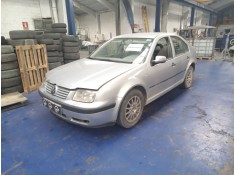 volkswagen bora berlina (1j2) del año 2001