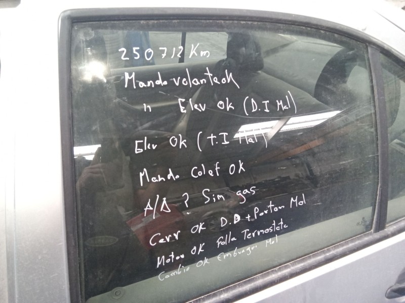 volkswagen bora berlina (1j2) del año 2001