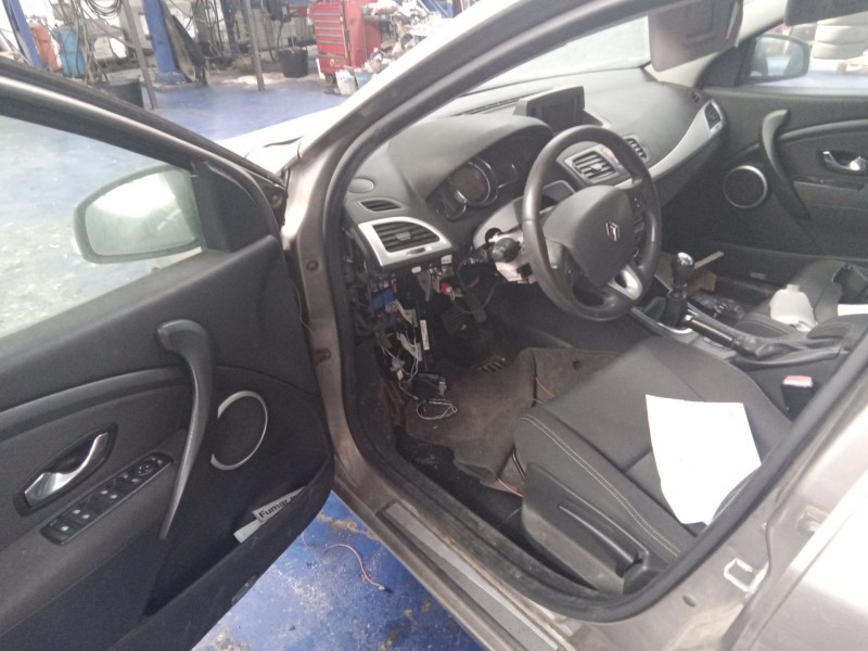 renault megane iii sport tourer del año 2009