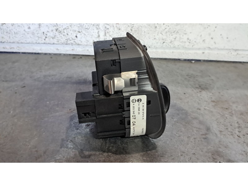 Recambio de mando luces para mercedes clase c (w203) berlina 320 (203.064) referencia OEM IAM A2035450704  