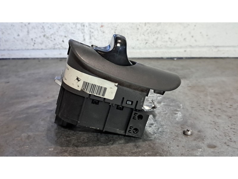 Recambio de mando luces para mercedes clase c (w203) berlina 320 (203.064) referencia OEM IAM A2035450704  