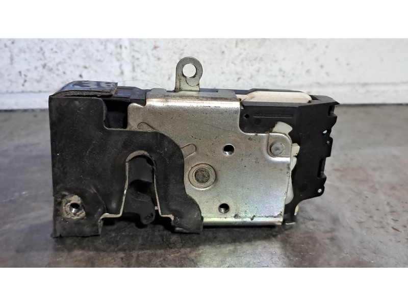 Recambio de cerradura puerta delantera derecha para ford fusion (cbk) elegance referencia OEM IAM   