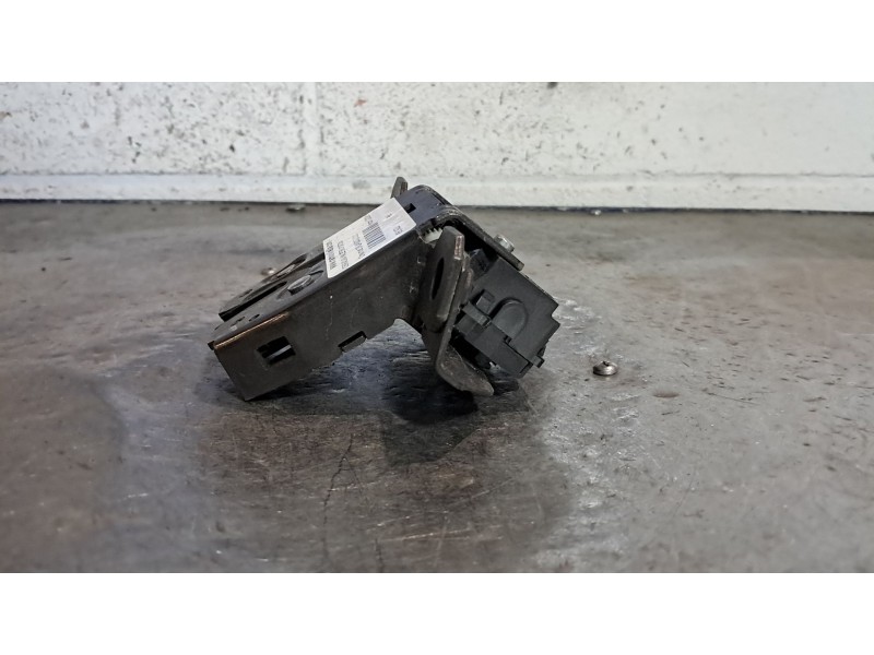 Recambio de cerradura maletero porton para chevrolet orlando ltz referencia OEM IAM   