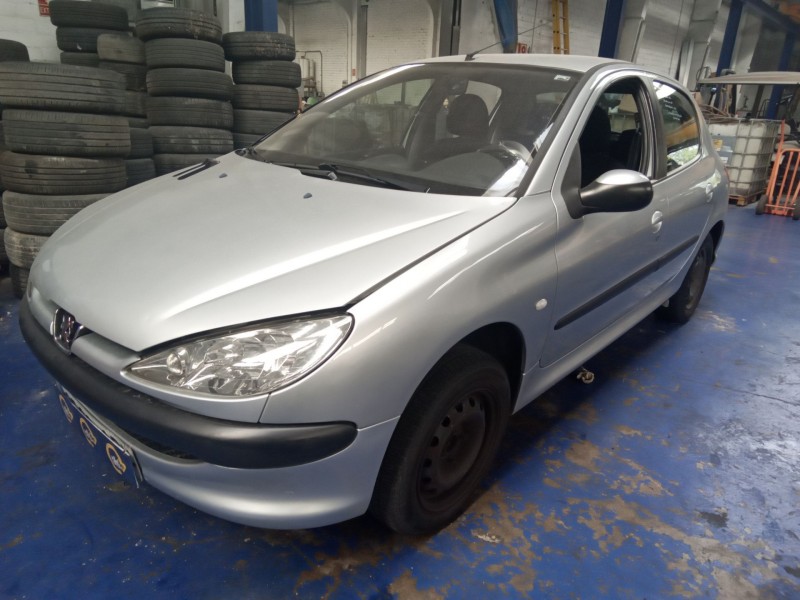 peugeot 206 1.4 75 del año 2004