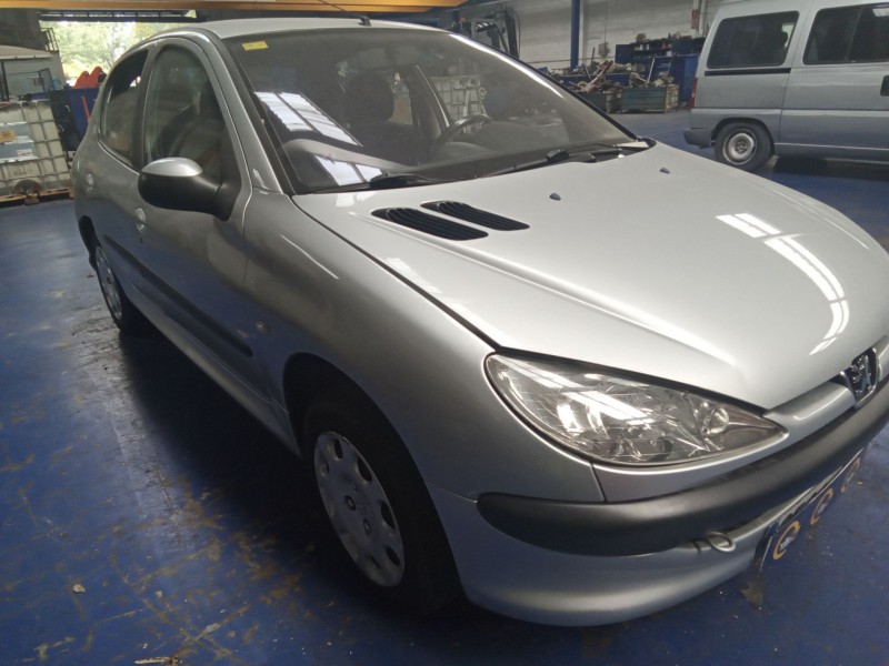peugeot 206 1.4 75 del año 2004